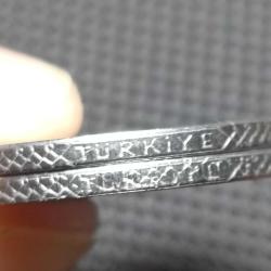 1 Lira 1979 Çift Baskı Erörlü