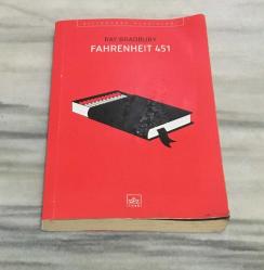 FAHRENHEIT 451