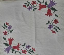 ETAMİN ÜSTÜ - KANAVİÇE İŞLEMELİ KIRLENT