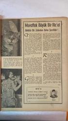 HAFTA DERGİSİ - KAPAK: MARILYN MAXWELL - 17 ŞUBAT 1956 — SAYI: 7  KETY - CYD CHARISSE - ROSALINE NERI - CELÂL BAYAR - ADNAN MENDERES - KASIM GÜLEK - MÜKERREM SAROL - HAMİT ŞEVKET İNCE - M. ROGER  KUŞLARLA ARKADAŞ KEDİ - ETİKETLİ CEKET - MUVAFFAK BÜYÜK BİR RİC’AT - PEŞTEMAL MODA OLDU - KAPLAN DESEN YİNE REVAÇTA - İTALYAN MARILYN MONROE’SU - CELÂL BAYAR’IN TETKİKLERİ - HAVALAR - RANDALL’IN ANKARA’DAKİ TEMASLARI - SAROL HAKKINDA MECLİS TAHKİKATI - KISA İÇ HADİSELER - FOTO ROBOT METODU - TAM TAKIM EKSİKSİZ 34 SAYFA