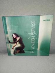 CD Nilüfer yeniden yetmişe albümü. Orijinal 1998 kırmızı bandrollü dönem baskı. Son arzum şarkısı bu albümde. Dinlemeyi etkilemeyen çizikler var. Sorunsuz çalışıyor