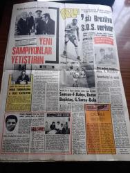 Halka ve Olaylara Tercüman Gazetesi - Turkish Newspaper - 19 Temmuz 1973 - öğretmenlerin maaş farkı bu ay ödenecek - 202 bin öğretmenin intibak işlemi tamamlandı - kabil'de silah sesleri duyuluyor - Ardahan'da salgın hastalıktan bir günde 12 çocuk öldü - Süleyman Demirel dirlik ve düzenliğin anahtarı millette - Adalet Partisinin aday sayısı bu devre de rekor seviyede - Başbakan Naim Talu karabük'ün yol davası ele alınacak - Sözün kısası yazan Rauf Tamer - seçim pazarı yazan Tarık Buğra - Haliç köprüsü 1974 yılı Cumhuriyet bayramına kadar tamamlanmış olacak Fotoğrafı - boksörümüz Yeter Sevimli ve güreşçimiz Metin Çıkmaz kebapçı dükkanı açtılar - Pele'siz Brezilya S.O.S. veriyor - güreş federasyonu başkanı Nihat Işıtman dünkü basın toplantısında fotoğraf - Foreman Muhammed Ali'nin maç teklifini reddetti - Türkiye ligi ve Kupası fikstürleri - at yarışları tahminleri - Cumhurbaşkanı Fahri Korutürk Türk sporunun en büyük şampiyonu Mustafa Dağıstanlı'yı Florya köşkünde kabul etti fotoğraf