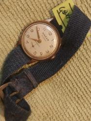 KOL SAATİ, NACAR  MARKA KURMALI KADIN  KOL SAATİ .. Çalışır vaziyette..