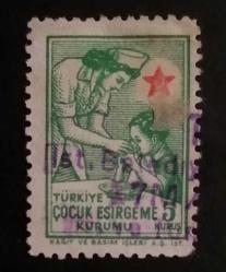 1945-46 TÜRKİYE ÇOCUK ESİRGEME KURUMU 5 BEŞ KURUŞ ŞEFKAT PULU (MAT KAĞIT)