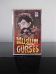 Müslüm Gürses Yakarsa Dünyayı Garipler Yakar