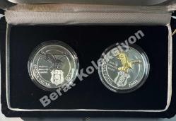 2003 Beşiktaş Jimnastik Kulübü 100. Yıl Gümüş Hatıra Para Seti - 1+1 gr Altın Kartallı Sertifikalı  (Orjinal Altın Kartallı Kadife  Kutusunda)