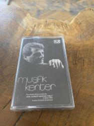 MÜŞFİK KENTER - BİR GARİP ORHAN VELİ - KASET