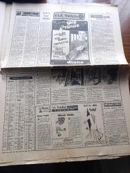 Halka ve Olaylara Tercüman Gazetesi - Turkish Newspaper - 21 Kasım 1969 - Brejnev'le görüşen Cevdet Sunay bugün yurda dönüyor - ateşleme ve 2 astronot Ay'dan ayrıldı dönüyorlar - 11 idamlığın dosyası mecliste - Süleyman Demirel bütçe iktisadi istikrar ve iktisadi gelişme bütçesidir dedi Fotoğrafı - Ziraat Bankası 106 yaşında - Sanat enstitüsü öğrencilerinin direnişi gittikçe büyüyor - Ziraat fakültesi öğrencileri ön seçim için boykota başladı - Paşabahçe Cam mamüllerine yüzde 10 20 zam yapıldı - sözün kısası yazan Rauf Tamer - Ankara İzmir İstanbul radyo programı - Coca Cola - bu gözler neler gördü yazan Refi Cevad Ulunay - haklı bu çocuklar yazan Tarık Buğra - Futbol federasyonu başkanı Orhan Şeref Apak suçlular ağır ceza alacak dedi - Galatasaray'ın Spartak kozu Yılmaz - Hakkı Yeten maçtan sonra ağladı - Pele 1000. Golünü penaltıdan attı Fotoğrafı - hakem Macit Sarıdanaya yapılan saldırı hakemler arasında büyük üzüntüye yol açtı - Denizlispor'da yardım kampanyası - Beşiktaş Altay