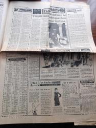 Halka ve Olaylara Tercüman Gazetesi - Turkish Newspaper - 9 Ekim 1969 -Süleyman Demirel İzmir'de halk reyine hürmet etmeyen milliyetçi değildir dedi Fotoğrafı - Miraç kandili dolayısıyla Lütfü Doğan'ın genelgesi - Ege Süleyman Demirel'i bağrına bastı - Bulgaristan'dan ilk göçmen kafilesi dün Edirne'ye geldi - Buca cezaevinde 70 mahkuma para ile izin veren  gardiyan İbrahim Durali tutuldu - Doğu sancısı yazan Ahmet Kabaklı - yeni bir Süveyş kanalı mı yazan Şükrü Baban - edebiyatçı toplantıları yazan Halit Fahri Ozansoy - burç falınız ne diyor - İstanbul Ankara İzmir Radyosu programı - Ebu Hanife yazanlar Lütfü Akdoğan ve Ali Rıza Alp Yazı Dizisi - Electrolux süpürgeleri - Bozkurt plak sunar komandolar marşı çıktı - Ayasofya gibi adamlar yazan Tarık Buğra - Necmi Tanyolaç yazıyor Ruslar bizi yenemeyecek - Kiev'e varıncaya kadar yazan Halit Kıvanç - Fenerbahçeli Yılmaz Şen de Milli takım kampında Fotoğrafı - Galatasaray Denizgücü karşısında galibiyete güçlükle ulaştı