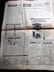 Halka ve Olaylara Tercüman Gazetesi - Turkish Newspaper - 8 Kasım 1969 - yeni hükümet programı millet meclisi ve senato'da okundu - eski Demokrat Partililerin siyasi af için tek temennileri memleket için hayırlı olsun - komandolar Ege Üniversitesi'nde kantini bastı - Gültepe Zafer ilkokulu öğrencileri okulları için vilayet yürüdüler Fotoğrafı - Diyanet işleri Başkanı Lütfi Doğan müftülere Ramazan'da halkı aydınlatınız dedi - eski Demokrat Partililerin seçilebilmeleri için partiler ve seçim kanunu değişecek - Tat domates suyu - sözün kısası yazan Rauf Tamer - Ankara İstanbul İzmir Radyosu programı - Ebu Hanife yazanlar Lütfü Akdoğan ve Ali Rıza Alp - Bu gözler neler gördü yazan Refi Cevad Ulunay -  Battal Gazi'nin oğlu kanlı takip yazan Murat Sertoğlu Yazı Dizisi - Akbank'ın İzmir ve Salihli'deki yeni binaları hizmete girdi - Galatasaray Trnava'da kolay lokma değil - Veliefendi'de at ve talih yan yana yazan Aydın Bakanoğlu - Fenerbahçe'de bir türlü bulunamayan dinamit şut - İonescu