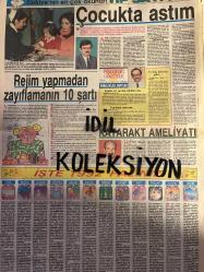 HAFTA SONU DERGİ - GAZETESİ EKSTRA EKİ DOĞUM GÜNÜ HEDİYESİ (TURKİSH -MAGAZINE - NEWSPAPER) - TAM TAKIM 8 SAYFADIR -  27 ARALIK 1991 - Sayı: 52 -Beşiktaşlı Zeki, Metin ve Feyyaz’ı yakaladık-Metin Tekin-Feyyaz Uçar-Semra Su-Nazan Çalın-Filiz Altan-Tülay Alabayırlı-Umut Tuna-Zerrin Yaman-Özlem Özkoç-Yeşim Gürel-Esra Akça-Ebru Saraçoğlu-Funda Barın-Damla Günay-Neslihan Akan-Emel Yıldırım-Rıza Silahlıpoda-Ahu Tuğba-Küçük Ceylan çeyiz düzüyor-Ceylan-Zuhal Yorgancıoğlu-Atilla Yelken-Süha Özgermi-Merih Fırat-Alev Aytaç-Selçuk Özer-Nazan Saatçi-Muzaffer Tema-Ayhan Işık-Selçuk Özer-Ahmet Rasim Küçükusta-Turgay Aktunç-Perran Kutman Kimdir-Turgut Özal-Ajda Pekkan-Burcu Dinçer-Gökşen Ulutaş-Hülya Erçel-Cenk Koray-Tanju Çolak-Hülya Avşar-lale yılmaz-Yasemin Evcim-Onno Tunç-Sezen Aksu-Berker İnanoğlu-Süleyman Demirel-Sermet Erkin-Hülya Süer-Harika Avcı-Asım Ekren-Leyla Somer-Vehbi Koç-Feyyaz Berker-İpek Pınar-Uğur Güneri