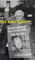 BİRLEŞİK KRALLIK ESKİ BAŞBAKANI MARGARET THATCHER'IN ORİJİNAL FOTOĞRAFI - ORIGINAL PHOTOGRAPH OF FORMER UNITED KINGDOM PRIME MINISTER MARGARET THATCHER - 20 x 15 cm EBADINDA - KARL MARX'IN UZAK BİR AKRABASI BAYAN THATCHER'I DESTEKLİYOR. KOMÜNİZMİN KURUCUSUNUN HAYATTA KALAN BEŞ AKRABASINDAN BİRİ OLAN SANATÇI ENİD MARX, MUHAFAZAKÂR PARTİ'YE OY VERMEYE KARAR VERDİ. LONDRA'NIN ISLİNGTON SEMTİNDEKİ THORNHİLL ROAD'DA YAŞAYAN 77 YAŞINDAKİ BAYAN MARX, 