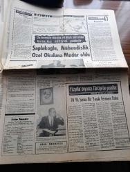 Halka ve Olaylara Tercüman Gazetesi - Turkish Newspaper - 7 Eylül 1970 - Süleyman Demirel döndü Türk Yugoslav ticaretinde serbest dövizle tediye sistemine geçilecek - ilk zamlı maaş ile birlikte memurlar biriken farkların 2 aylığını Aralık'ta alacak - İngiliz kadın casusu Sara ve Cemal Paşa Yazan Lütfü Akdoğan Yazı Dizisi - Cemal Paşa'nın masası Fotoğrafı - Cumhurbaşkanı Cevdet Sunay 19 21 Ekim'de Almanya'yı ziyaret edecek - Türkiye'nin dış borçları 72 milyar 349,5 milyon liraya çıktı - Amerika'ya davet edilen kuaförler kralı Necmettin saçaklı hanımların omuzunda uçağa bindi Fotoğrafı - üniversite dışına çıkmak zorunda bırakılan milliyetçi Profesör Adnan Şaplakoğlu Fotoğrafı - yüzyıllar boyunca Türkiye'de yasaklar yazan Reşat Ekrem Koçu Yazı Dizisi - Şili'nin yeni bir Küba olmasından endişe ediliyor - Sevilla Atatürk stadında çakılır - Eskişehirspor 2. tur için ümitli - basketbolda Rusya voleybolda İtalya şampiyon - Brezilya'da dünya şampiyonluğu sarhoşluğu yavaş yavaş geçiyor - Pele