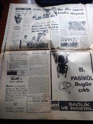 Halka ve Olaylara Tercüman Gazetesi - Turkish Newspaper - 7 Eylül 1970 - Süleyman Demirel döndü Türk Yugoslav ticaretinde serbest dövizle tediye sistemine geçilecek - ilk zamlı maaş ile birlikte memurlar biriken farkların 2 aylığını Aralık'ta alacak - İngiliz kadın casusu Sara ve Cemal Paşa Yazan Lütfü Akdoğan Yazı Dizisi - Cemal Paşa'nın masası Fotoğrafı - Cumhurbaşkanı Cevdet Sunay 19 21 Ekim'de Almanya'yı ziyaret edecek - Türkiye'nin dış borçları 72 milyar 349,5 milyon liraya çıktı - Amerika'ya davet edilen kuaförler kralı Necmettin saçaklı hanımların omuzunda uçağa bindi Fotoğrafı - üniversite dışına çıkmak zorunda bırakılan milliyetçi Profesör Adnan Şaplakoğlu Fotoğrafı - yüzyıllar boyunca Türkiye'de yasaklar yazan Reşat Ekrem Koçu Yazı Dizisi - Şili'nin yeni bir Küba olmasından endişe ediliyor - Sevilla Atatürk stadında çakılır - Eskişehirspor 2. tur için ümitli - basketbolda Rusya voleybolda İtalya şampiyon - Brezilya'da dünya şampiyonluğu sarhoşluğu yavaş yavaş geçiyor - Pele