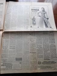 Halka ve Olaylara Tercüman Gazetesi - Turkish Newspaper - 7 Eylül 1970 - Süleyman Demirel döndü Türk Yugoslav ticaretinde serbest dövizle tediye sistemine geçilecek - ilk zamlı maaş ile birlikte memurlar biriken farkların 2 aylığını Aralık'ta alacak - İngiliz kadın casusu Sara ve Cemal Paşa Yazan Lütfü Akdoğan Yazı Dizisi - Cemal Paşa'nın masası Fotoğrafı - Cumhurbaşkanı Cevdet Sunay 19 21 Ekim'de Almanya'yı ziyaret edecek - Türkiye'nin dış borçları 72 milyar 349,5 milyon liraya çıktı - Amerika'ya davet edilen kuaförler kralı Necmettin saçaklı hanımların omuzunda uçağa bindi Fotoğrafı - üniversite dışına çıkmak zorunda bırakılan milliyetçi Profesör Adnan Şaplakoğlu Fotoğrafı - yüzyıllar boyunca Türkiye'de yasaklar yazan Reşat Ekrem Koçu Yazı Dizisi - Şili'nin yeni bir Küba olmasından endişe ediliyor - Sevilla Atatürk stadında çakılır - Eskişehirspor 2. tur için ümitli - basketbolda Rusya voleybolda İtalya şampiyon - Brezilya'da dünya şampiyonluğu sarhoşluğu yavaş yavaş geçiyor - Pele