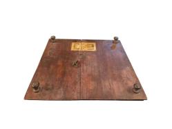 1900 Başları Laternalı Üst Kısmı Porselen Nihale - porselen kısımda çatlak mevcuttur