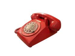 Kırmızı renk antika çevirmeli telefon