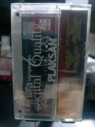 Lara Adam Gibi Adam Kaset Nadir kasetçilik Dükkan