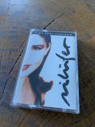 NİLÜFER - YİNE YENİ YENİDEN - KASET