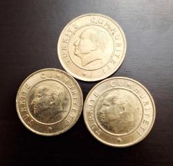 717// 25 Kuruş sarı renkli (2023) Çil altı 3 adet