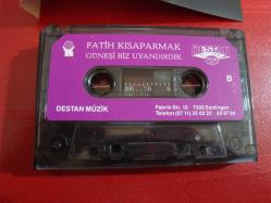 FATİH KISAPARMAK GÜNEŞİ BİZ UYANDIRDIK DESTAN ALMAN BASKI KASET