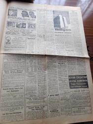 Halka ve Olaylara Tercüman Gazetesi - Turkish Newspaper - 11 Aralık 1963 - Cemal Gürsel hükümet kurma görevini Adalet Partisine verdi - Ragıp Gümüşpala Başvekil - Çat'a giden Erzurum jandarma kumandalı Albay Arif Türker kayboldu - Toto'da 13'ü Hırsız Mehmet Karaharman bildi Fotoğrafı - Gönül Yazar avukat beklerken Sülün Osman geldi fotoğraf - Belediye Başkanı Haşim İşcan mazbatayı elime alana kadar çok terledim dedi Fotoğrafı - Bursalı şoförler Christina Keeler'e aşk mektubu yazdı - kanserin sebebi sigara içki çok yemek güneş ruj ve biber - Yörük Ali Efe yazan Murat Sertoğlu Yazı Dizisi - ağır işitenlere müjde güden işitme enstitüsü açıldı - Sevim Çağlayan Sevim Tanürek Felek tablosunda Kazablanka gazinosunda - Avrupa kupa galipleri Kupası - Galatasaray Zürich'e karşı son kozunu kullanacak - Fenerbahçe Linfield'i eleyebilir - Selim Soydan Fotoğrafı - son namağlubu yenen takım İzmirspor - Galatasaray bütün selahiyetleri antrenör Coşkun Özarı'ya verdi - Tevfik Ünsi'nin görüşü