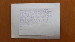 BİRLEŞİK KRALLIK ESKİ BAŞBAKANI MARGARET THATCHER'IN OĞLU MARK THATCHER'IN ORİJİNAL 2'Lİ FOTOĞRAF SETİ - ORIGINAL 2 PHOTOGRAPH OF FORMER UNITED KINGDOM PRIME MINISTER MARGARET THATCHER'S SON MARK THATCHER - 20 x 15 cm EBADINDA - BAŞBAKANIN OĞLU MARK THATCHER, YARIN BRANDS HATCH'TE DÜZENLENECEK DAİLY MALL DÜNYA ŞAMPİYONASI ALTI SAATLİK YARIŞINDA DÜNYANIN EN İYİ KADIN YARIŞ PİLOTLARIYLA YARIŞACAK. MARK, KASKLARI TAKILI GRUBUN ORTASINDA YER ALIYOR. KASKSIZ HALLERİ İSE ŞÖYLE: (SOLDAN SAĞA) JENNY WATSON, DESİRE WİLSON, MARK THATCHER, DAVİNA GALİCA VE JULİETTE SLAUGHTER. - İNGİLTERE SİYASET TARİHİ - (PRIME MINISTER'S SON MARK THATCHER IS TO COMPETE AGAINST THE WORLD'S TOP WOMEN RACING DRIVERS AT BRANDS HATCH TOMORROW IN THE DAILY MALL WORLD CHAMPIONSHIP SIX-HOUR RACE. MARK IS IN THE CENTRE OF THE GROUP WITH THEIR HELMETS ON. UNMASKED THEY ARE: (LEFT TO RIGHT) JENNY WATSON, DESIRE WILSON, MARK THATCHER, DAVINA GALICA AND JULIETTE SLAUGHTER.) - ÖZEL ARŞİV