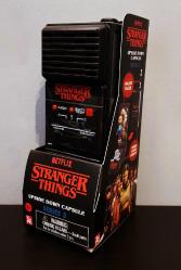 Stranger Things Upside Down Capsule Series 3 - Telsiz Sürpriz Figür