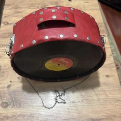 Retro Tasarım Tutma saplı zincirli Kırmızı Deri Plak Çantası Çapı 30 cm