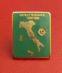 İtalya, Lions Kulübü Rozeti. %100 Katılım Devam Ödülü 1994-1995. Pirinç Altın Tonlu, Renkli Mine. (Kullanılmış/İyi Durumda)