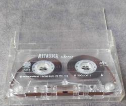 METELİCA LOAD KASET. KARTONETİ YOK. KASET TEMİZ DURUMDA GÖZÜKÜYOR. KOLEKSİYONLUK