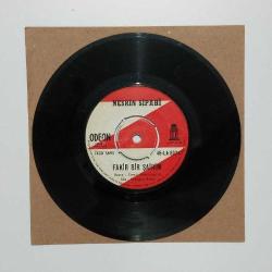 Nesrin SİPAHİ İzmirlim - Fakir bir şairim