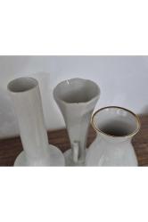 3 Adet Porselen Vazo Antika. 10 12 ve 15cm boyunda. Bir tanesi Bavaria damgalı