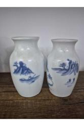 Mavi Beyaz Çin Porselen Antika Vazo. Orijinal dönemine ait 2 adet. Temiz durumda