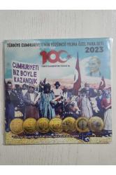 2023 Türkiye Cumhuriyeti 100.Yıl Tedavul Hatira Seti Çil. Orijinal kartonun acilir kapanir