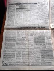 Yeni Ülke Gazetesi - Turkish Newspaper - 19 25 Temmuz 1992 - DGM savcıları gazetemizi toplatmak için olağanüstü çaba içinde - Çatışmalar şiddetlendi devlet güçlerini kaybı 36 - göz altında kayıplar çoğalıyor - tekrar Öcalan kardeşim yazan Yalçın Küçük - Şex Said'i anma gecesi - Kürt kadınları Alman radyosunda - HEP'e bölücülük suçlaması - Şehmuz Kaya'nın Devrane kaseti tüm plakçılarda - Kürt müziği ve renkleri hala yasak - 10 Temmuz günü Diyarbakır asker karıncaların işgaline uğramıştı - televizyon ve Taşdelen yazan Selim Çürükkaya - Yezidiler yazan Musa Anter - korucuların çocukları kullanılıyor - Kürdistan dindarlar birliği'nin din adamlarına çağrısı - Kazakistan'da dünyaya gelen İgor şimdi de Kürtçe şarkı söylüyor Fotoğrafı - Dilan adlı çocuk dergisi çıkardığı nedeniyle cezalandırılmak istenen Kenan Şen -  Vedat Aydın taziye ilanı - uluslararası Kürdistan festivali - Ayşe Zarakolu - 12 Eylül sürecini yaşamış emeğin bayrağı çalışanlarından Güzel Aslaner  - cezaevlerinde açlık grevi