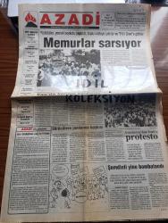 Azadi Gazetesi - Turkish Newspaper - 19 25 Mart 1992 - yürüdüler yemek boykotu yaptılar toplu vizeye çıktılar ve filli grev'e gittiler Fotoğrafı - HEP'i Meclisê çı dıkın nıvisi Ferhad Can - Avusturya Güney Kürdistan'ın Hewler kentindeki Avusturya Emine yapılan bombalı saldırıdan dolayı Irak'ı protesto etti - Şemdinli yine bombalandı - Didim Halk Kültür Derneği ile dayanışma gecesi - Kızıltepe peşmerge kampında olay - arkadaş kitabevine saldırı - iç Anadolu'da Kürtler yazan Ahmet Kızıl - Suruç belediye başkanı Salih Tekinalp - Sanıka Laze Pire û saye maran Zazaki - Said-i Nursi ve Kürt sorunu - Falxana Xalê Tosın - Çendo bextiyar karikatür - Helbestvaneki Cıwan İsmail Badi - HEP Diyarbakır İl Başkanı Hüseyin Turhallı - Newroz katliamı protestocuları yargılanıyor - Grup Ekin pavarotti'den de ikametgah ilmuhaber istiyor musunuz Fotoğrafı - insan hakları Derneği Genel sekreteri Akın Birdal Kürt sorunu en yaşamsal sorundur - evlilik hakkında kadınlar konuşuyor - Küba'da sosyalizm sürecek mi