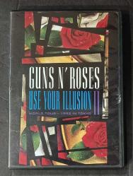 GUNS N' ROSES * USE YOUR ILLUSION II * WORLD TOUR - 1992 IN TOKYO