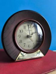 Citizen Alarmlı Masa Saati