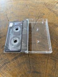 ZÜLFÜ LİVANELİ - LONDON SYMPHONY ORCHESTRA - KASET