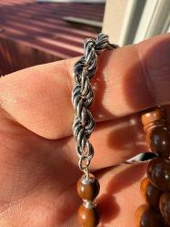 Gümüş püsküllü kuka tesbih 33’lü.