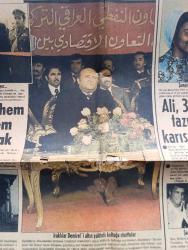 Günaydın Gazetesi - Turkish Newspaper - 5 Ocak 1977 - Türkiye'ye hem petrol hem dolar akacak - Iraklılar Süleyman Demirel'i altın yaldızlı koltuğa oturttular Fotoğrafı - Boksör Muhammed Ali Clay 35 milyon lira tazminat verip karısından boşandı Fotoğrafı - Kozan Hastanesi Başhekimi olan Doktor Ahmet Karadağ hastanede koma halinde yatarken görülüyor Fotoğrafı - İki günde 83 şişe şarabı su gibi içtiler Fotoğrafı - Bir tombalacı 225 karton kaçak sigara ile yakalandı - Düdüklü tencere yazan Necati Zincirkıran - Tan turizm - küçük ilanlar - televizyonda en çok sevilen spiker Erkan Oyal'ın başını kaşıyacak vakti yok Fotoğrafı - Nokta ve Virgülün güldürüleri makas yedi Fotoğrafı - yılbaşı ve televizyonumuz yazan Uğur Dündar - hafif batı müziği programında 5 parça ile ekrana gelecek olan Sibel Egemen Fotoğrafı - açık oturum yabancı sermaye yatırımları tartışılacak - Şinasi Ertan Feyyaz Berker Sakıp Sabancı Profesör Doktor Memduh Yaşa ve Memdullah Gezgin birlikte görülüyor Fotoğrafı - hayat yolu
