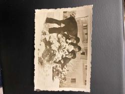 Enstitü bahçesinde Bir pazar sabahı 1928 fotoğraf