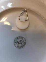 KÜTAHYA  PORSELENİN ESKİ VE ÖZEL SERİSİNDEN DUVAR TABAĞI EL BOYAMA 18CM