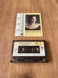 Aşkın Nur Yengi - Sevgiliye Kağıt Baskı Kaset