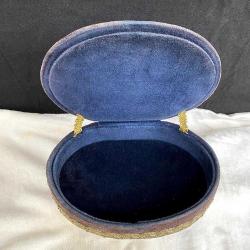 Nostaljik Pirinç Ayaklı Kadife Mücevher Kutusu