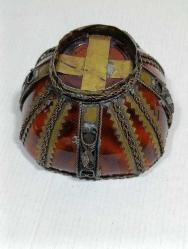 P38----BAKIR DEKORLU ESKİ CAM KASE