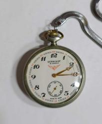 SERKİSOF MARKA T.C.D.D. TRENLİ KURMALI KÖSTEKLİ CEP SAATİ FAAL ÇALIŞIR DURUMDA ( DERİ TAŞIMA KILIFI HEDİYE )