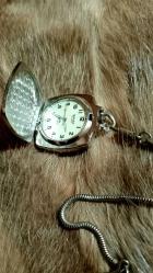 Gümüş OMAX Kabe Detaylı Köstekli Saat Kusursuz Durumda