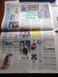 Halka ve Olaylara Tercüman Gazetesi - Turkish Newspaper - 15 Aralık 1986 - Süleyman Demirel Tercümana açıkladı yasakta ısrar husumet ilanıdır dedi - ilk defa ay yıldızlı formayı giyen Naim Süleymanoğlu Anıtkabir'de şampiyonluk sözü verdi Fotoğrafı - Hüsamettin Cindoruk'tan Turgut Özal'a Yeni isim pişkin - din ve ilericilik yazan Nazlı Ilıcak - yarından korkan gençlik yazan Cemal Aydın yazı dizisi - Lee Cooper yılda 21 milyon satıyor - Said Nursi Fatih türbesinde dua ederken fotoğraf - Naim Süleymanoğlu Kenan Evren'in elini öptü Fotoğrafı - Vural Arıkan Turgut Özal'a meclisi terk ettirdi - İnci sinemasındaki toplantıya katılan Mehmet Ali Aybar Doğu Perinçek ve Yalçın Küçük de toplantıda konuştu Fotoğrafı - CHP'lilerin bildirisinden Bülent Ecevit'e eleştiri çıktı - Metin Dilli sordu Zeki Müren cevapladı - televizyonda bugün - voleybol Avrupa şampiyon kulüpler kupası'nda Eczacıbaşı yarı finalde - Galatasaray deplasmanda Kocaelispor'u yendi - Uğur Tütüneker - Selçuk Yula fotoğraf